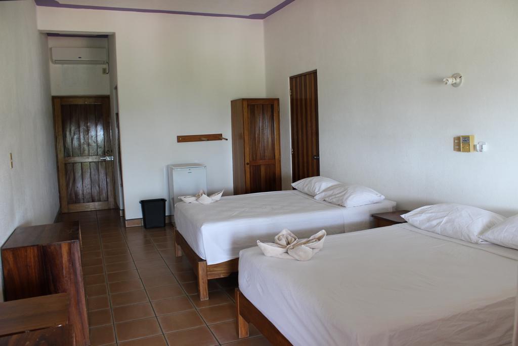 بويرتو إسكونديدو Hotel Buena Vista الغرفة الصورة